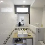 A L'ombre Des Pins Oda ve Kahvaltı 3*