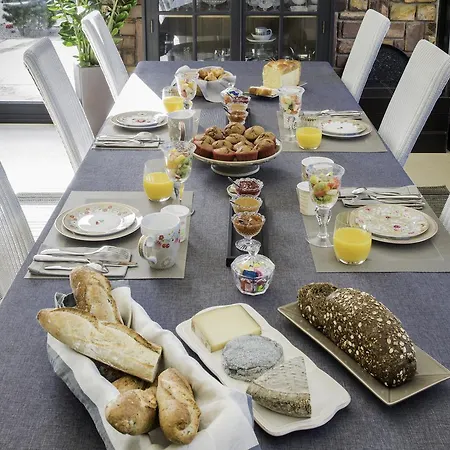 A L'ombre Des Pins La Baule