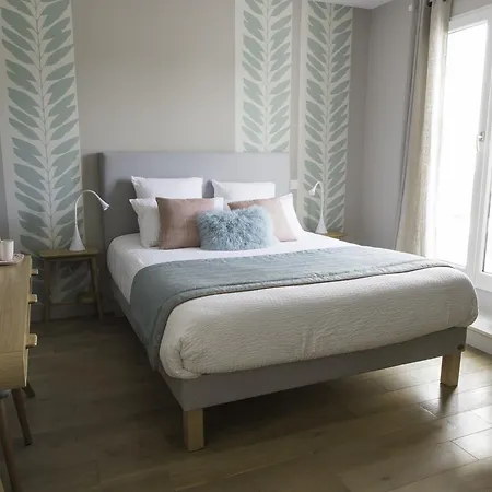 A L'ombre Des Pins ベッド・アンド・ブレックファスト