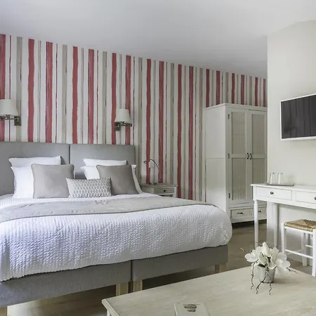 Bed & Breakfast A L'ombre Des Pins